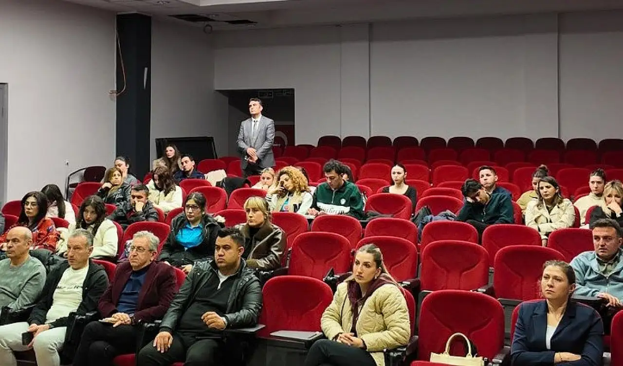 Kayseri'de voleybolun nabzı bu seminerde tutuldu!