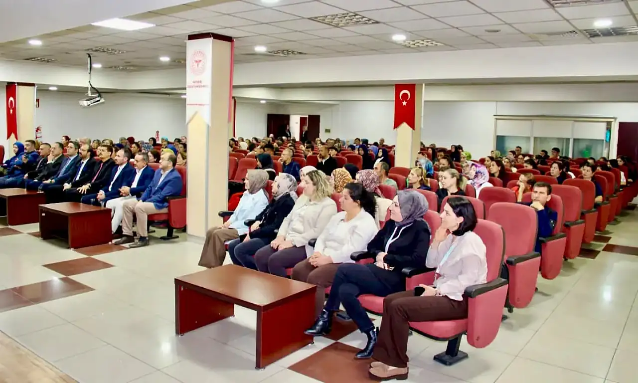 Kayseri'de hastane personeline evlilik eğitimi