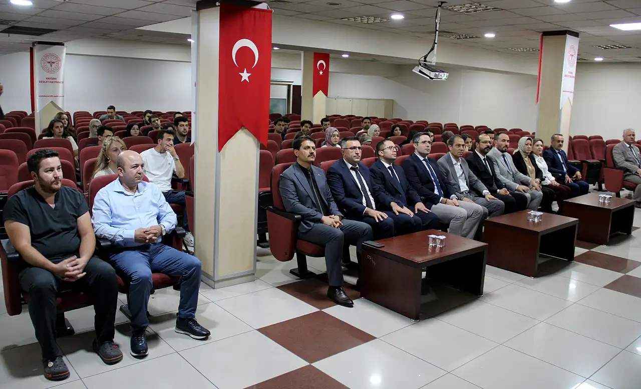 Devlet Hastanesi'ne yeni atanan pratisyen hekimler eğitimde bir araya geldi!