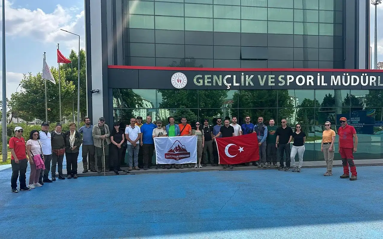 Doğa yürüyüşlerinde güvenliği sağlayacak 30 yeni lider Kayseri'de yetişti