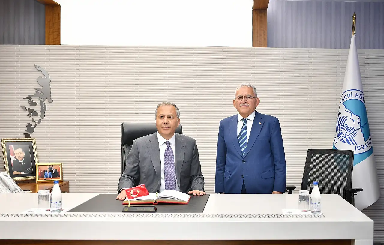 Bakan Yerlikaya'dan övgüler: ''Kayseri, belediyeciliğin Türkiye'deki modeli oldu''