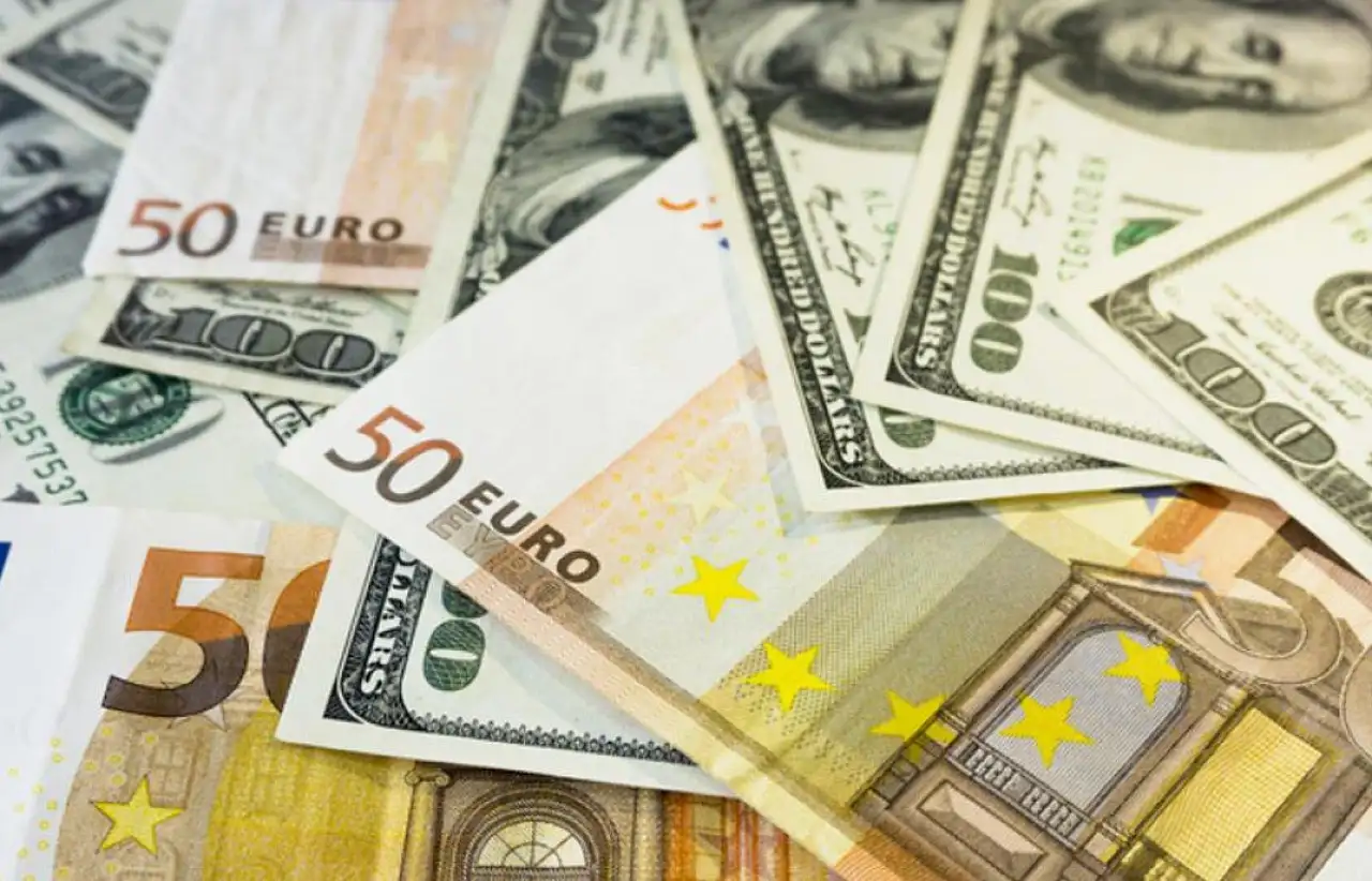 Dolar tarihi rekoruna ulaştı