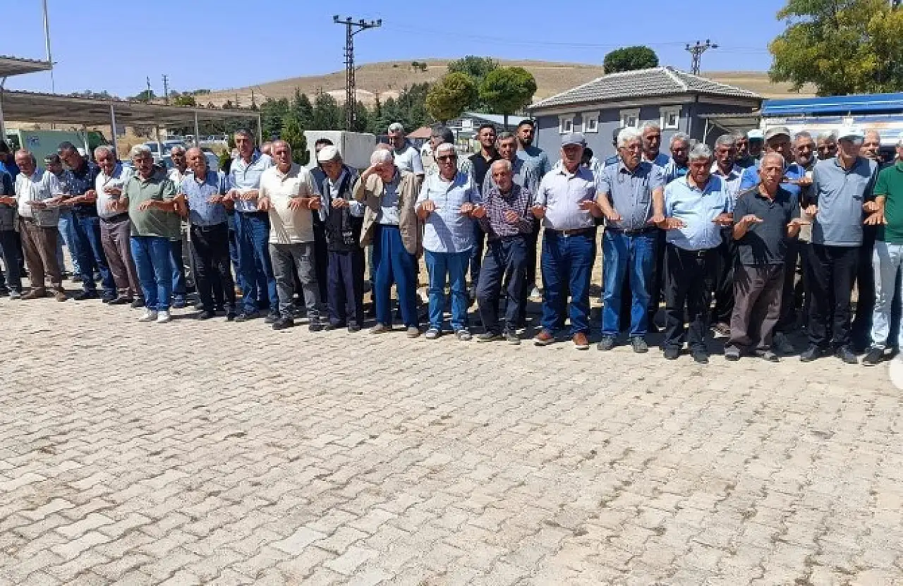 Kayseri'nin o ilçesinde yağmur duasına çıkıldı: Suya ihtiyacımız var!