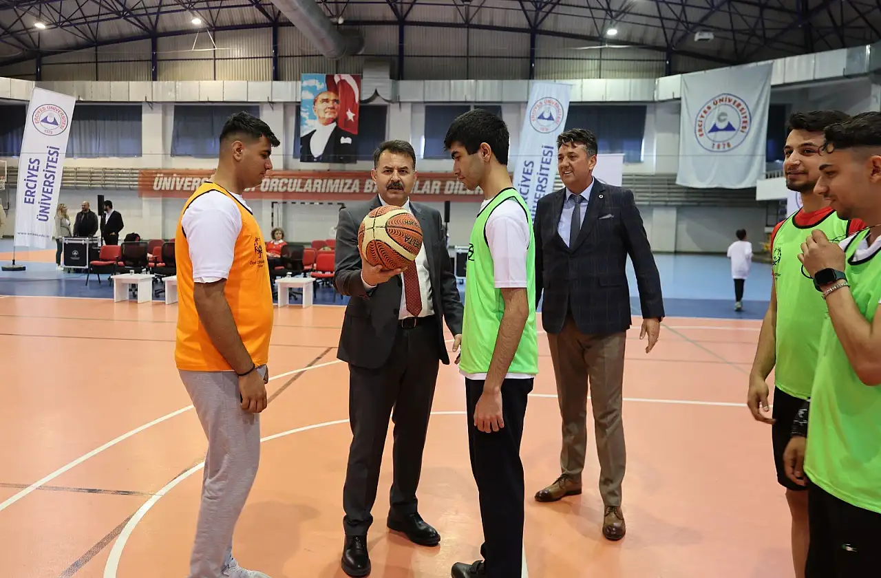 Erciyes Üniversitesi anlamlı etkinliğe ev sahipliği yaptı!