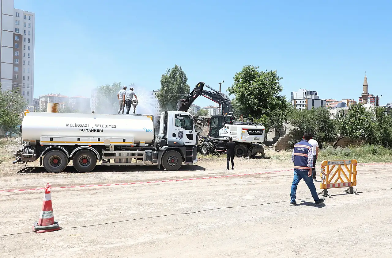 Melikgazi'de gecekondular parka dönüşüyor: 13 milyonluk dönüşüm!