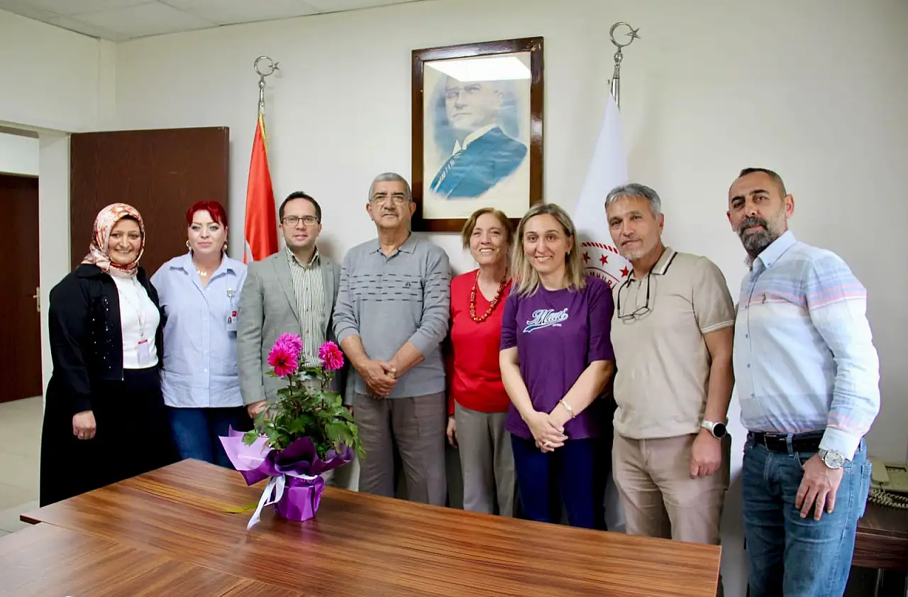 Kayseri Devlet Hastanesi'nde görev yapan doktor 43 yılın ardından emekli oldu!