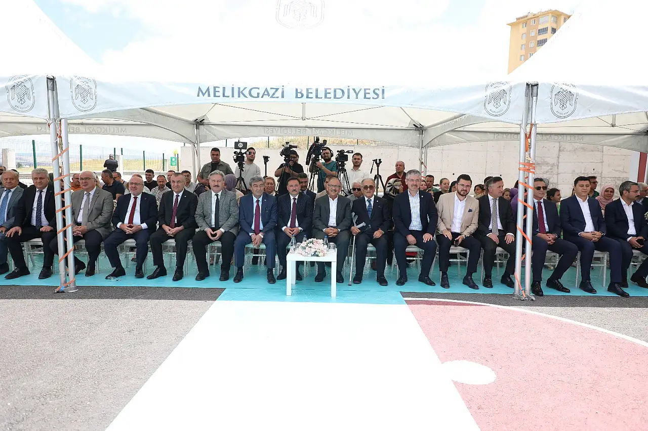 Kayseri'de 3 okul aynı anda açıldı!