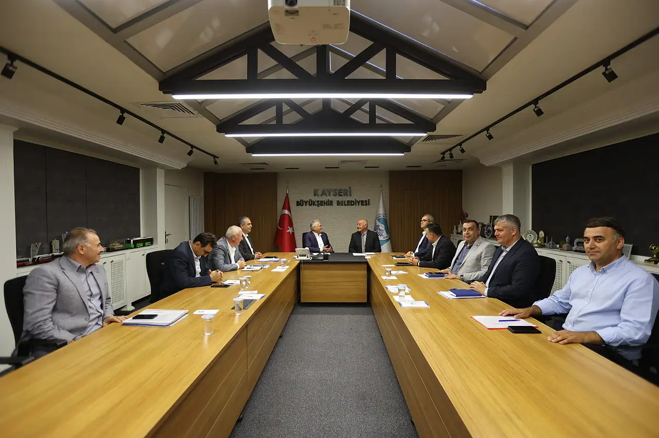 Başkan Büyükkılıç'a Özvatan Belediye Başkanı Demir'den ziyaret!