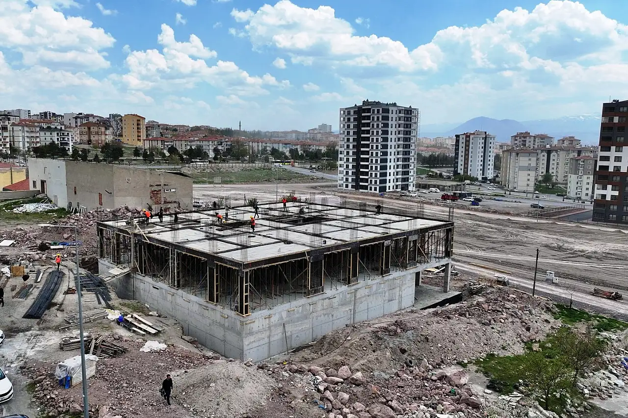 Başkan müjdeyi verdi: Kocasinan'ın o mahallesine dev park yolda!