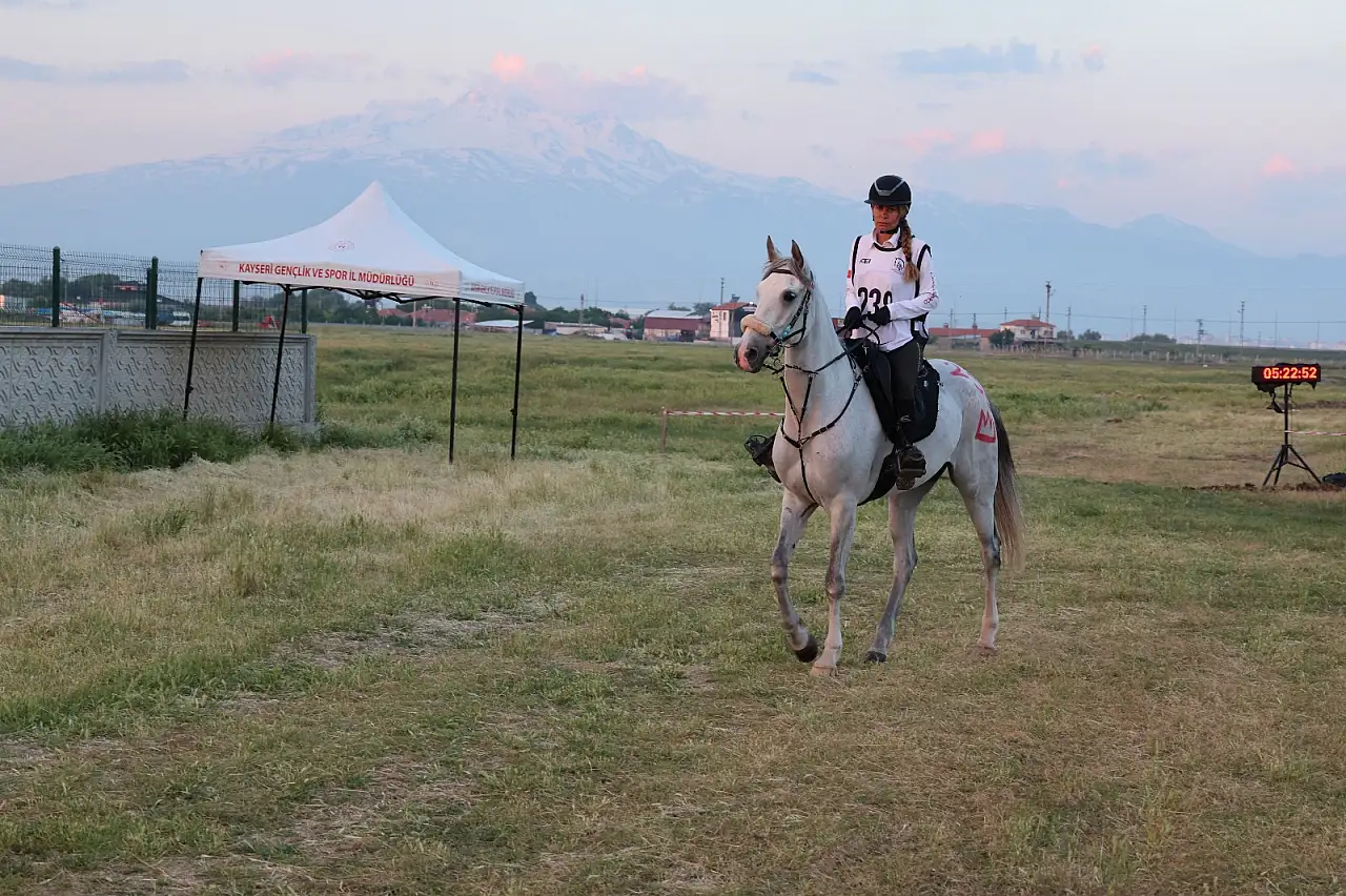 Kayseri, Ulusal Türkiye Şampiyonası ve Uluslararası Atlı Dayanıklılık Yarışmaları'na ev sahipliği yaptı