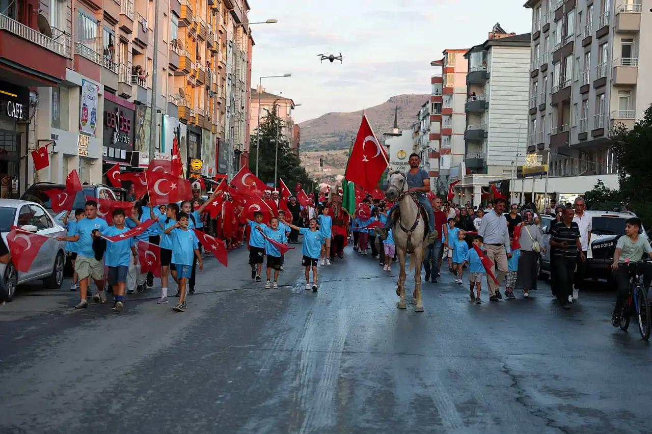 Kayseri'de 40 yıllık gelenek için büyük buluşma! İlk gece böyle geçti