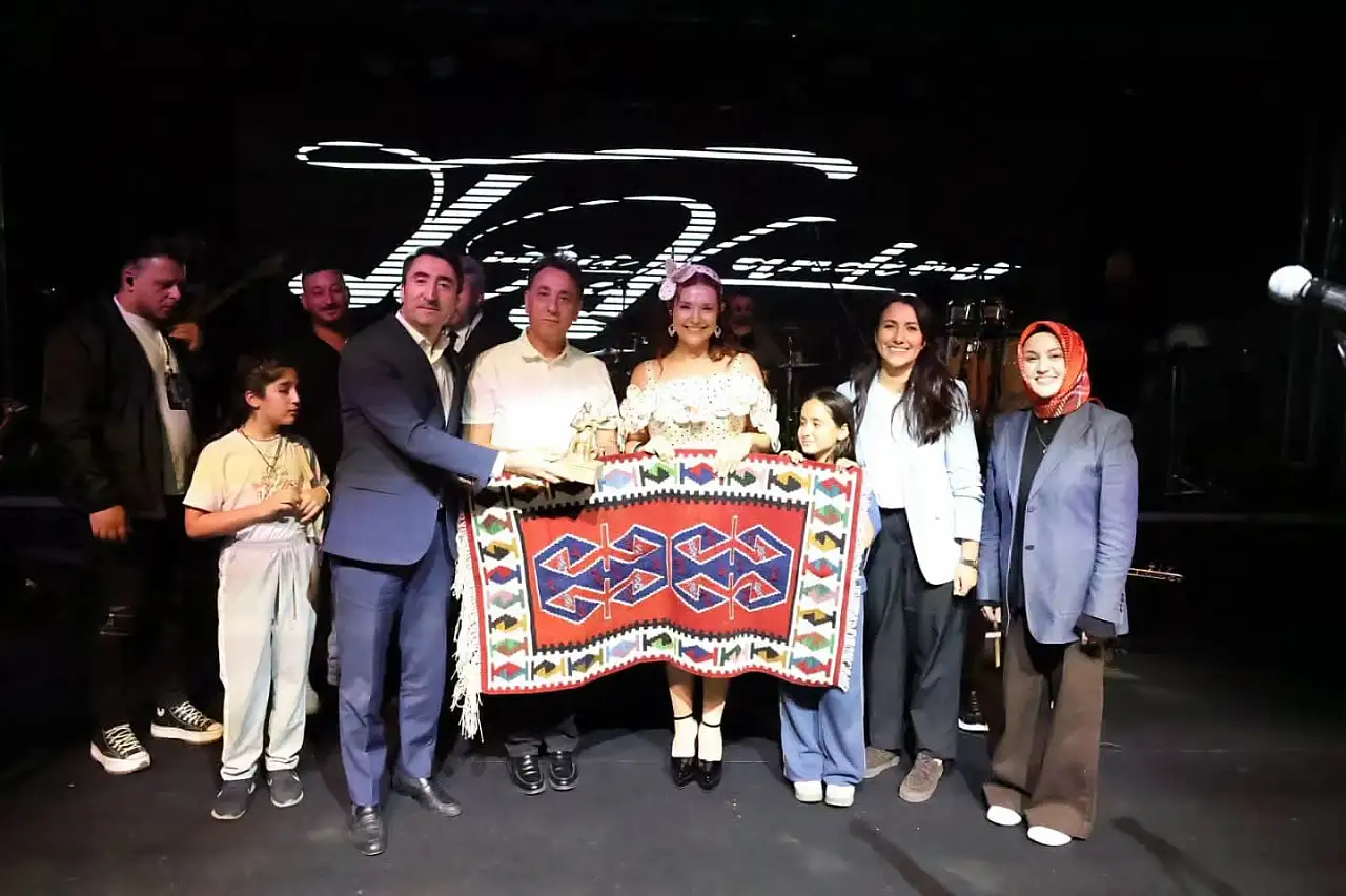 Develi'de Tuğçe Kandemir coşkusu: 50 bin kişi katıldı!