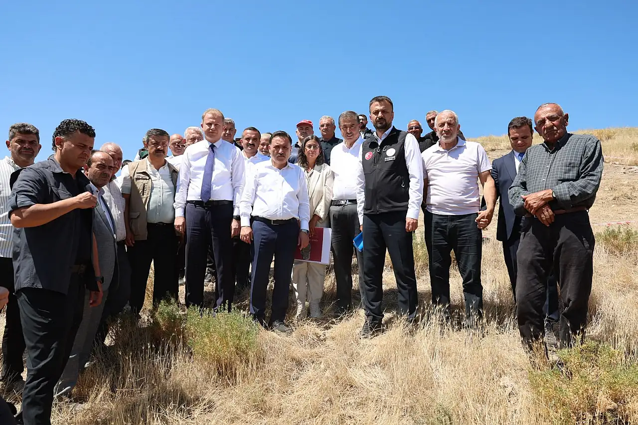 Vali Çiçek o bölgeye gitti! Kayseri'nin binlerce yıllık geçmişi araştırılıyor