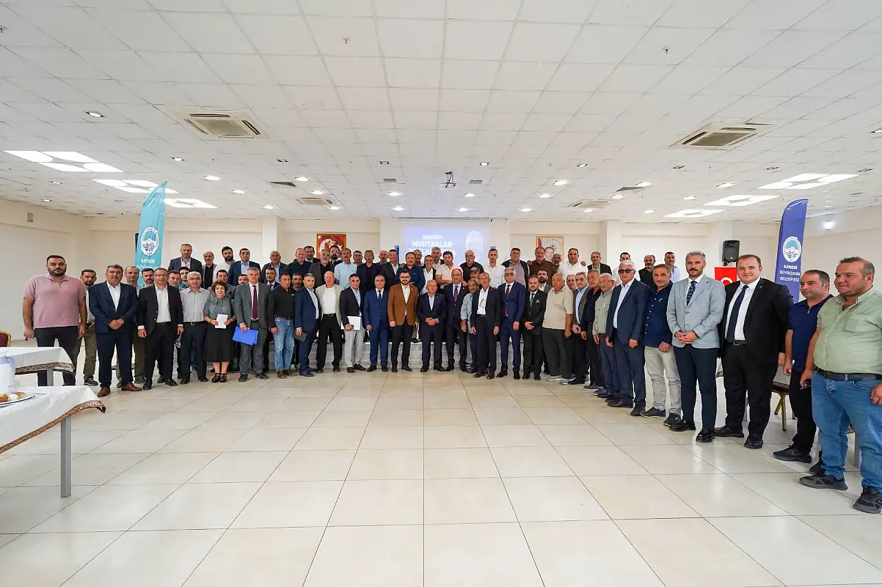 Başkan Büyükkılıç, muhtarlarla bir araya geldi