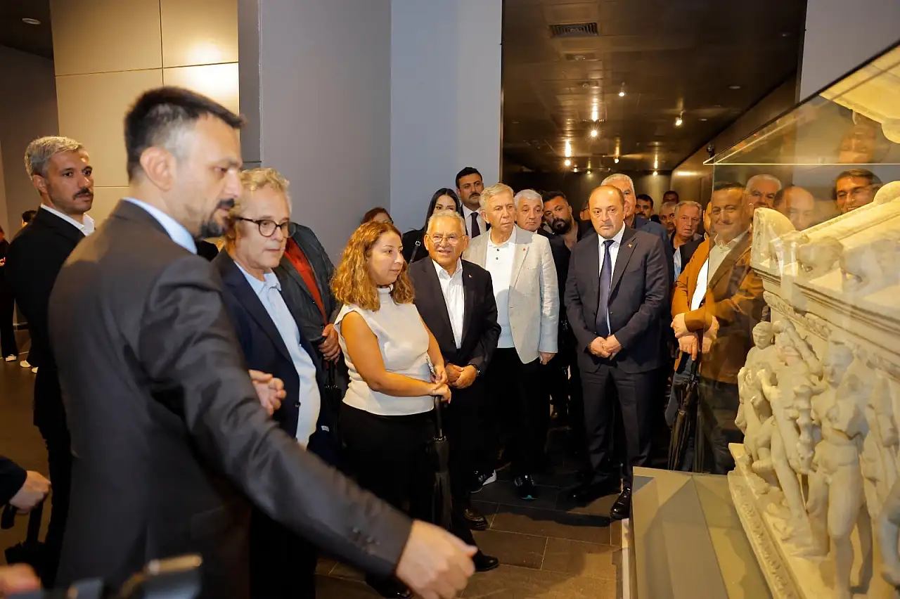 Başkan Büyükkılıç, Kayseri'nin tarihi ve kültürel mirasını tanıttı