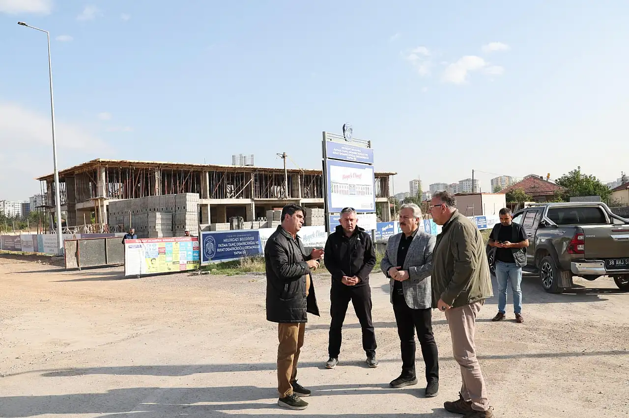 Melikgazi'de iki yeni okul için çalışmalar sürüyor!