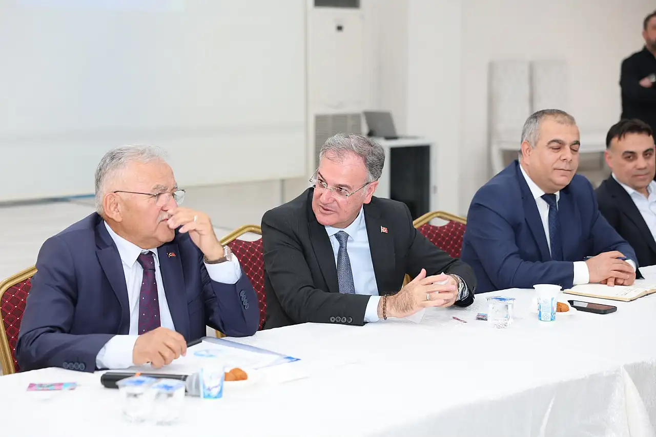Özdoğan Büyükkılıç'a eşlik etti: Muhtarlarla yatırım projelerini masaya yatırdı!