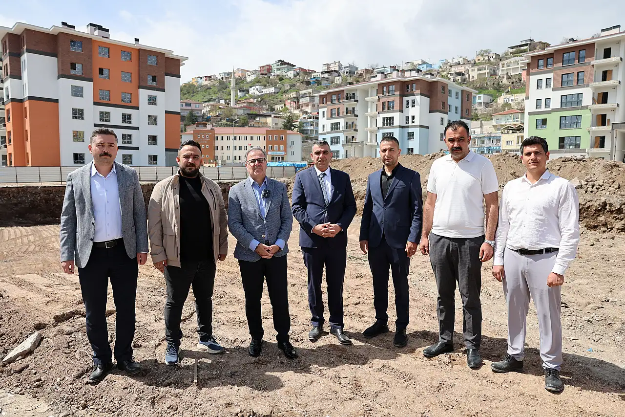 Hacılar'da yeni iş merkezi projesi başladı: 43 dükkân ve ofis yolda!