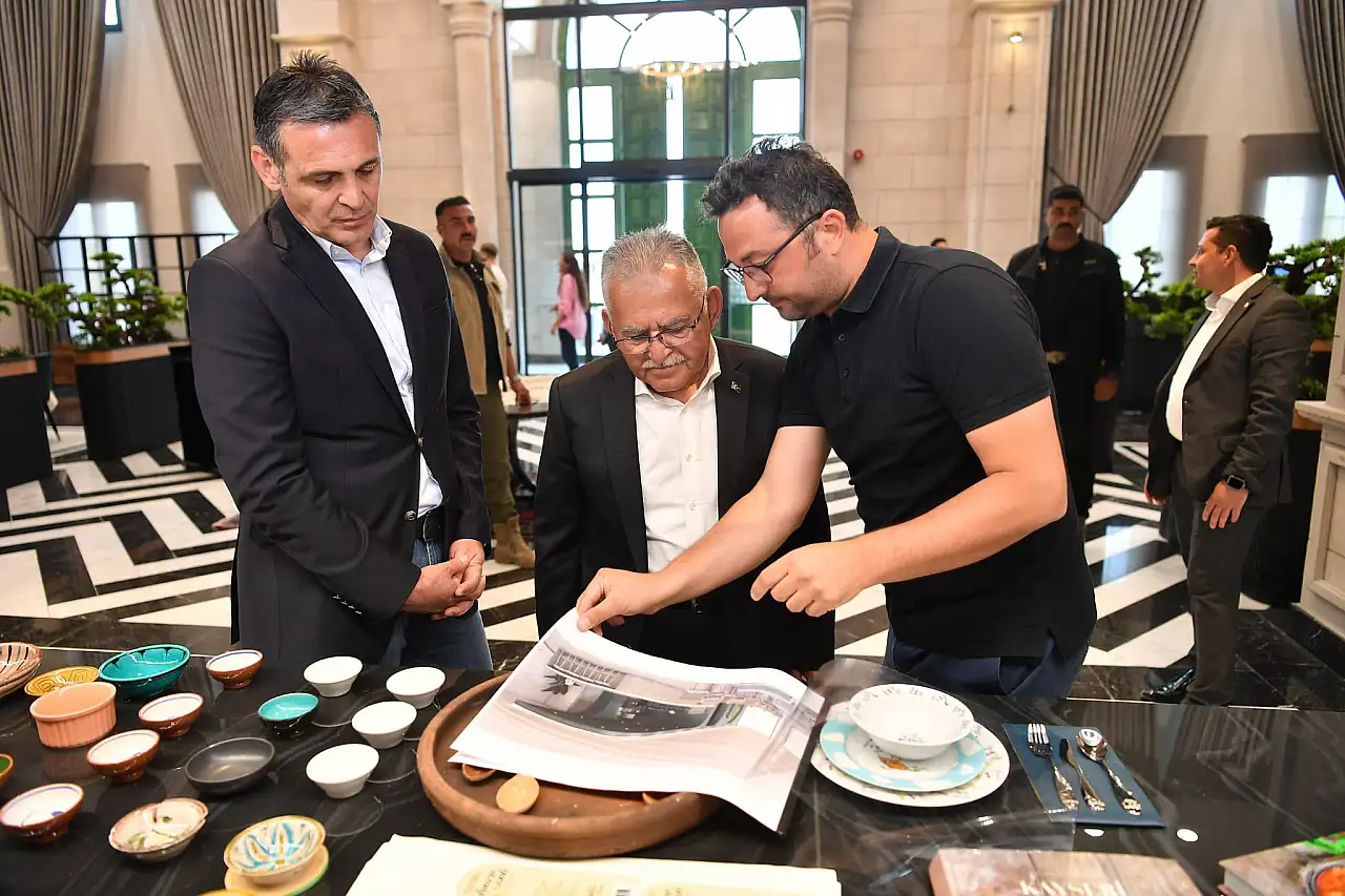 Büyükkılıç ve Aydın, Millet Bahçesindeki mutfak sanatları merkezini gezdi!