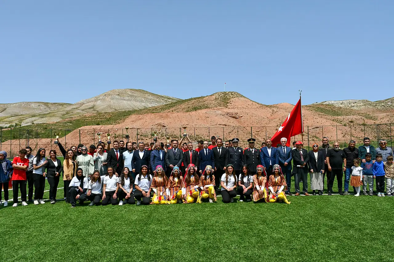 Özvatan ve Akkışla'da 19 Mayıs coşkusu yaşandı!