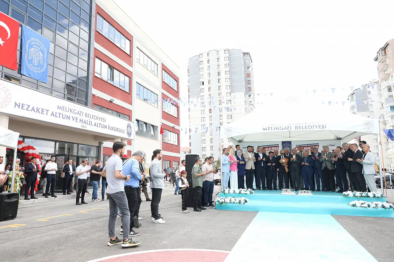 Kayseri'de 3 okul aynı anda açıldı!