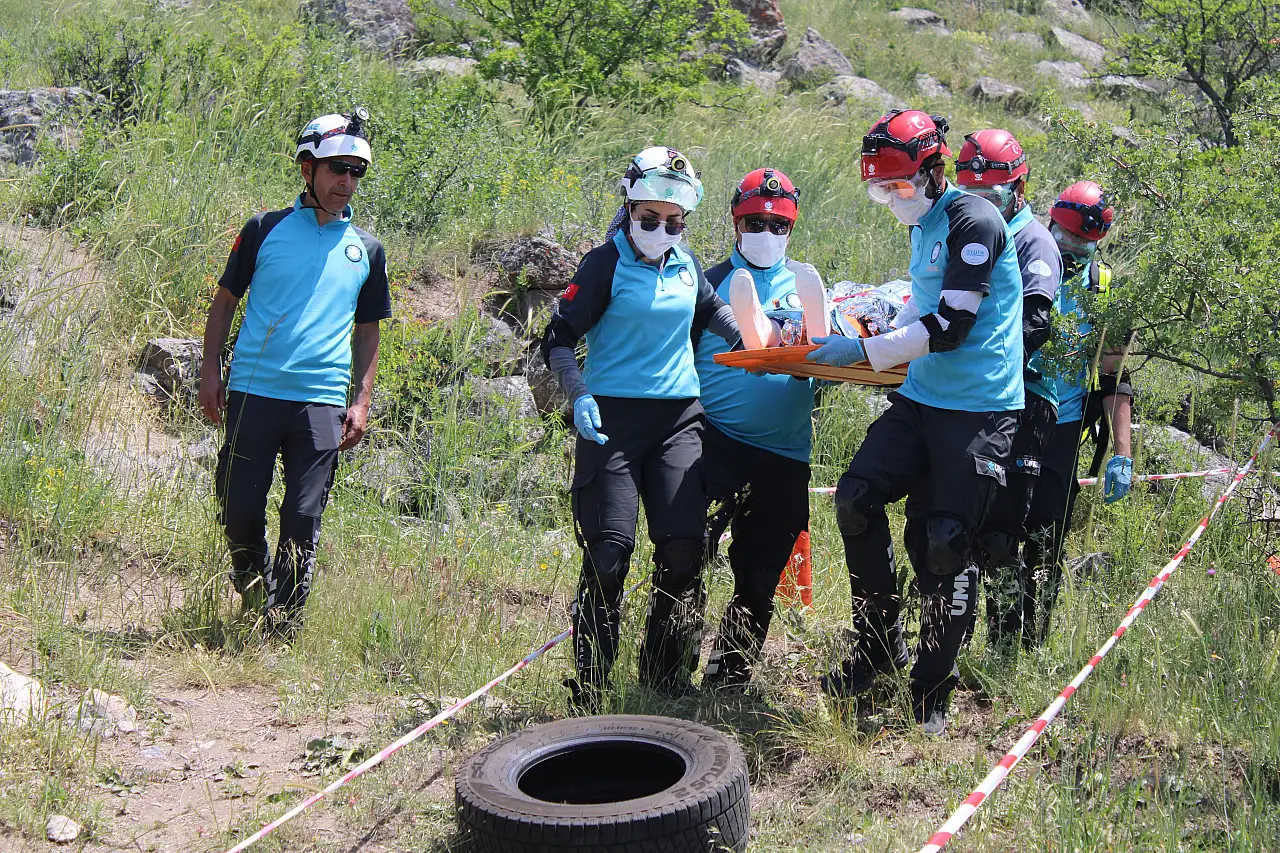 Kayseri'de gerçeğini aratmayan tatbikat!
