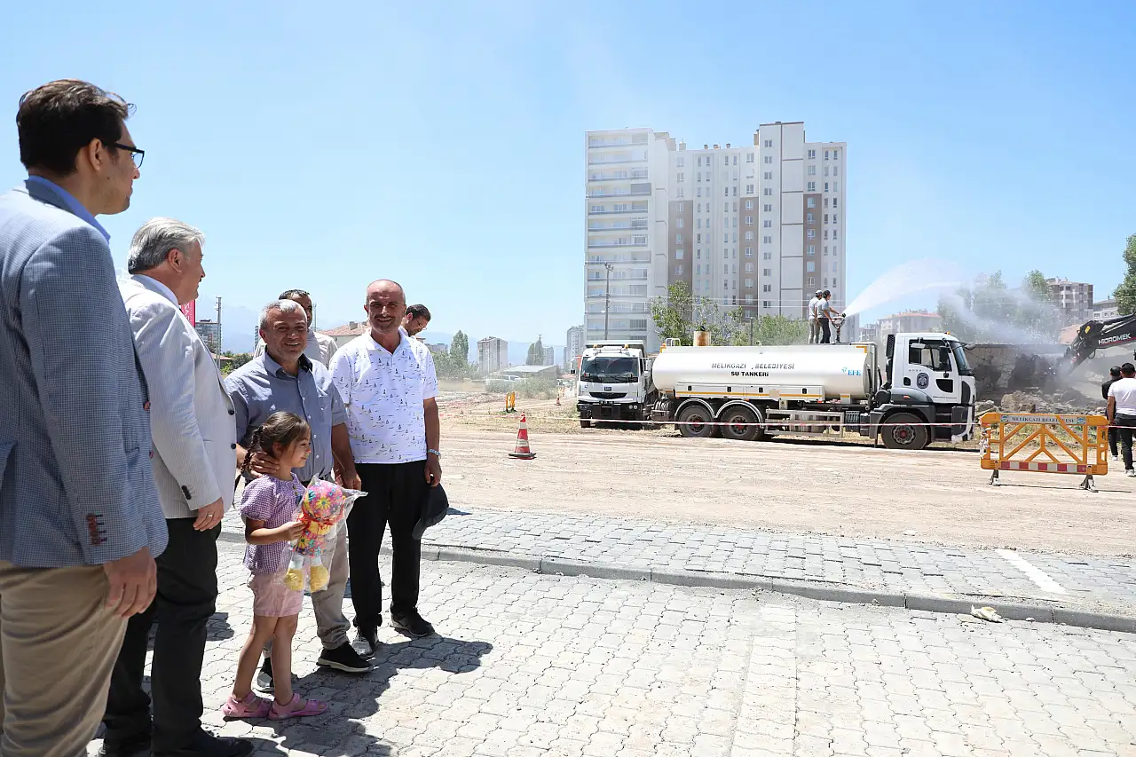 Melikgazi'de gecekondular parka dönüşüyor: 13 milyonluk dönüşüm!