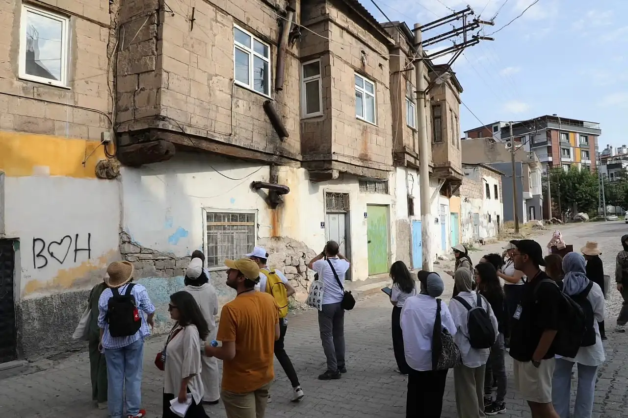 Bilinmeyen miras gün yüzüne çıkıyor! Akademisyenler Develi'ye akın etti