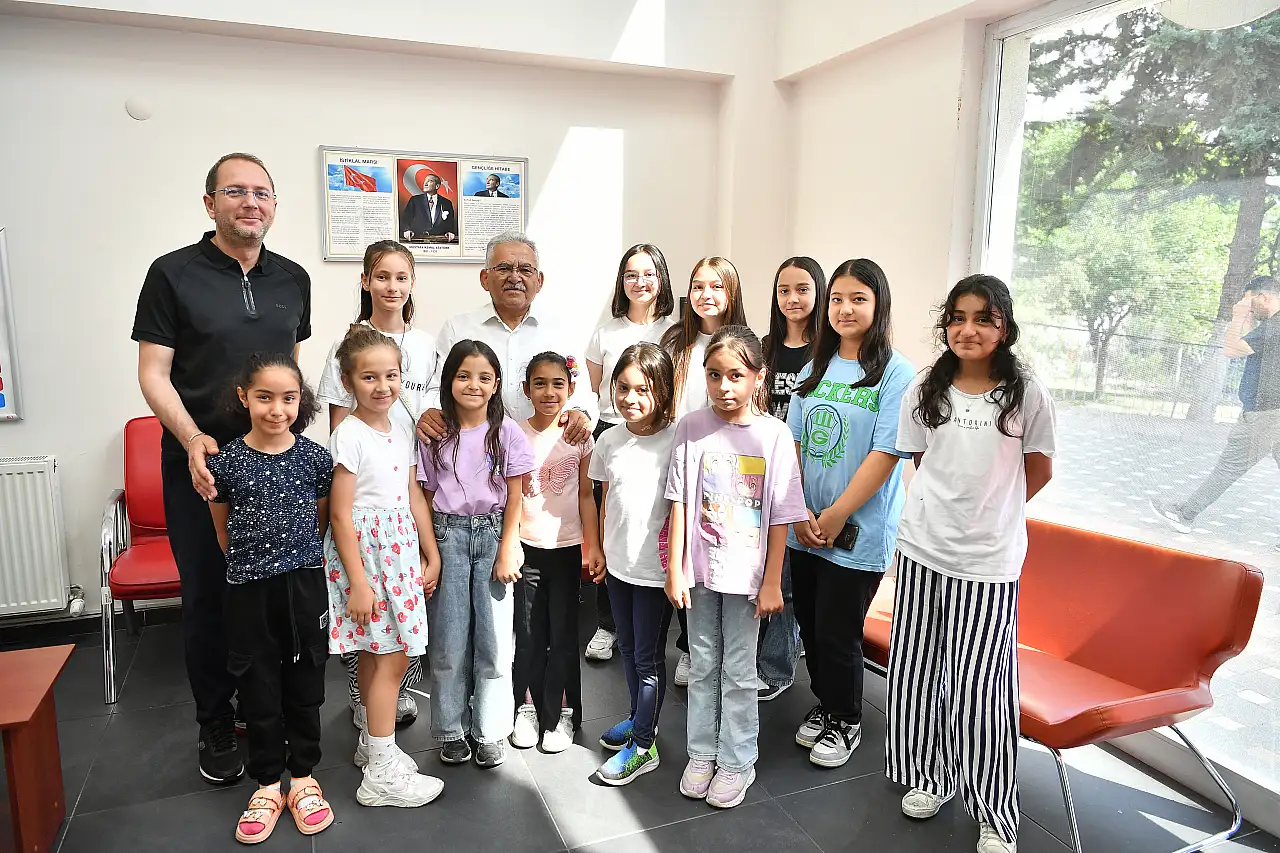 Başkan Büyükkılıç'tan gençlere altın değerinde tavsiyeler