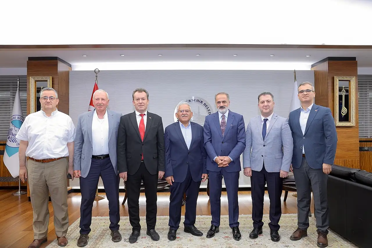 Kayseri'de raylı sistem ve ulaşım yatırımları masaya yatırıldı