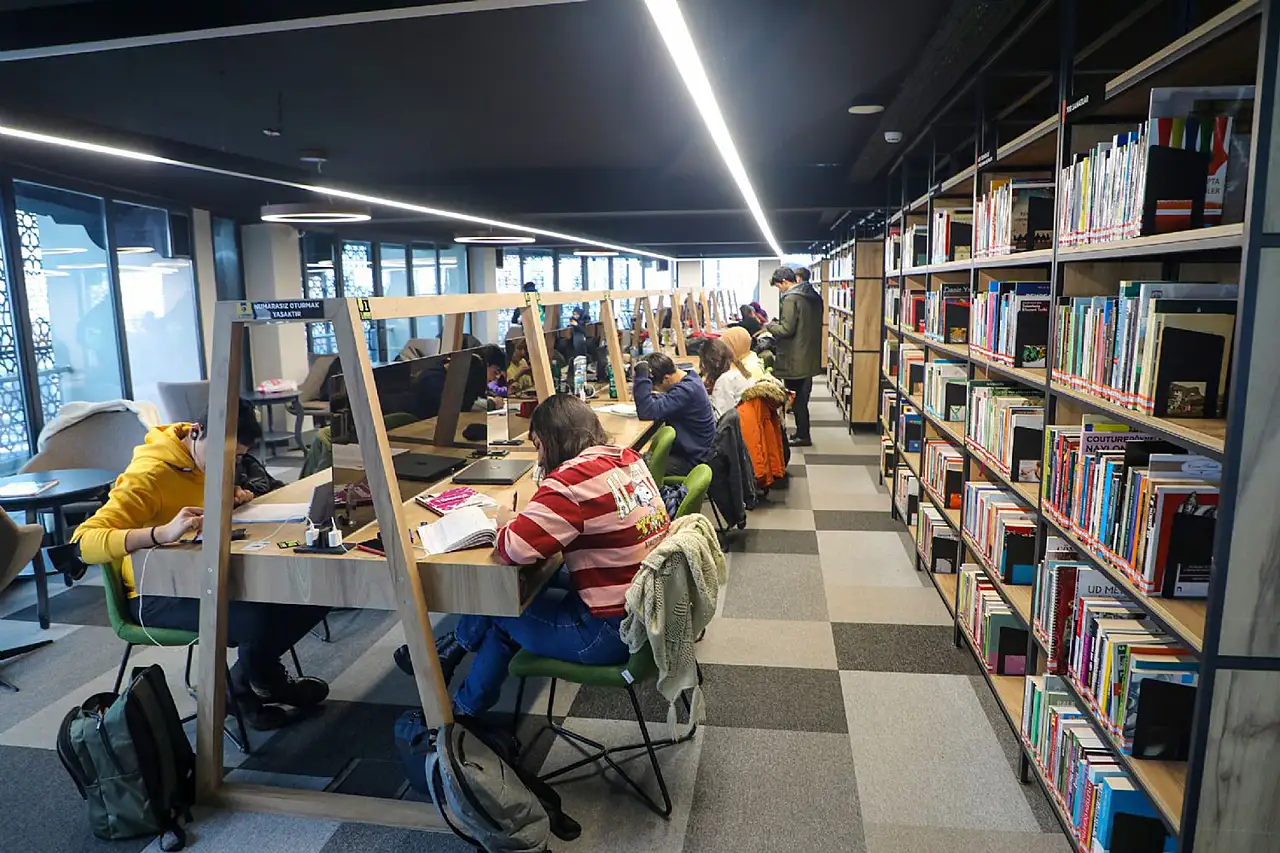 Talas kütüphaneleri ilgi odağı oldu!