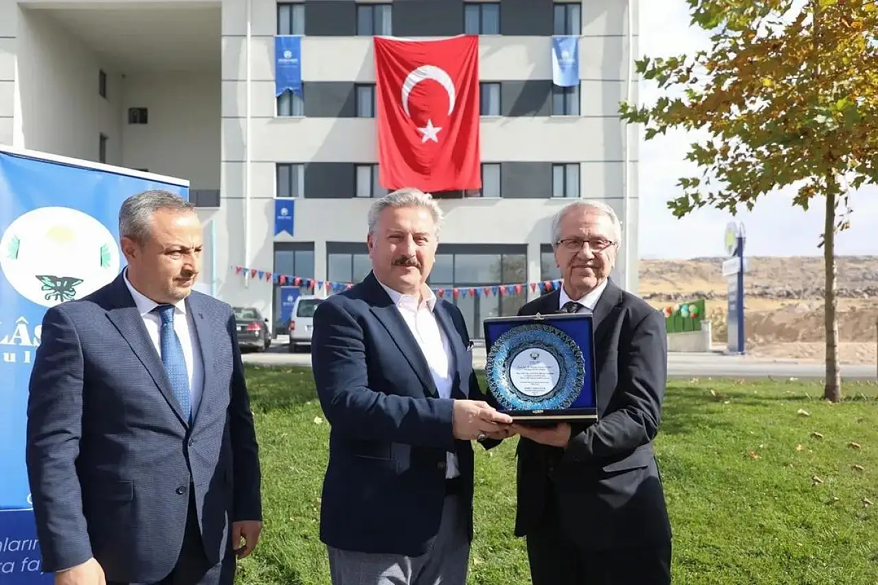 Kayseri'ye yeni eğitim yuvası: İhlas Vakfı Yurdu hizmete açıldı