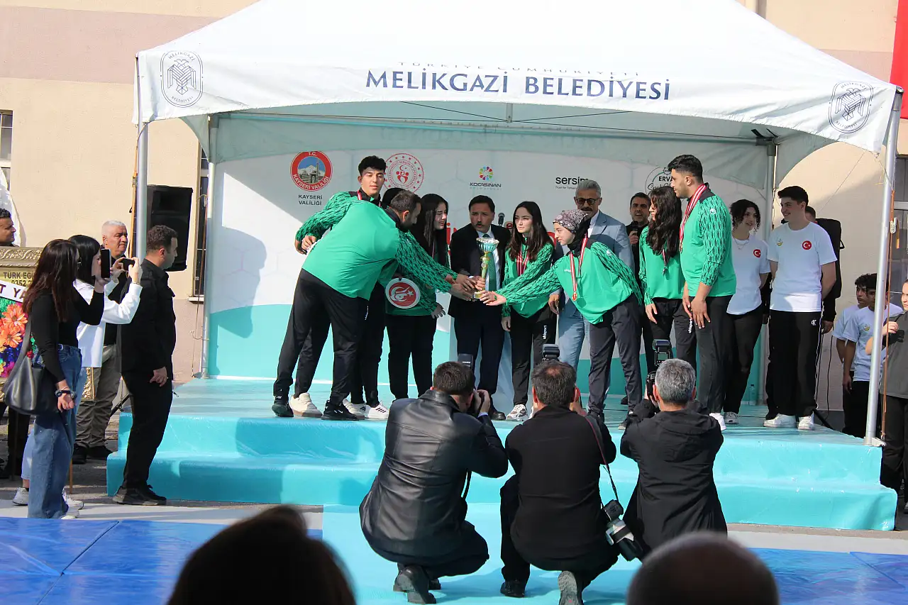 Kayseri'nin 62. gururu oldu: Erva Spor Okulları büyümeye devam ediyor!