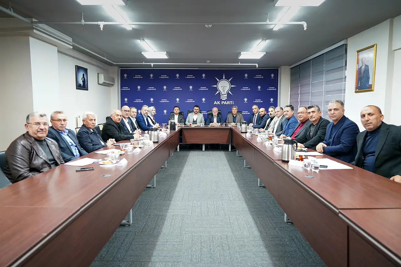 AK Parti Kayseri İl Başkanlığı'nda önemli toplantı: Kimler katıldı?