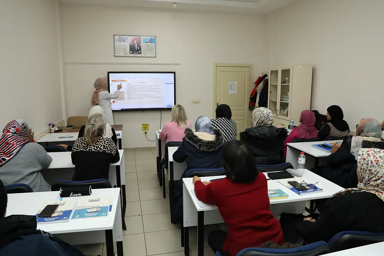 Büyükşehir'den Türk diline güçlü katkı!