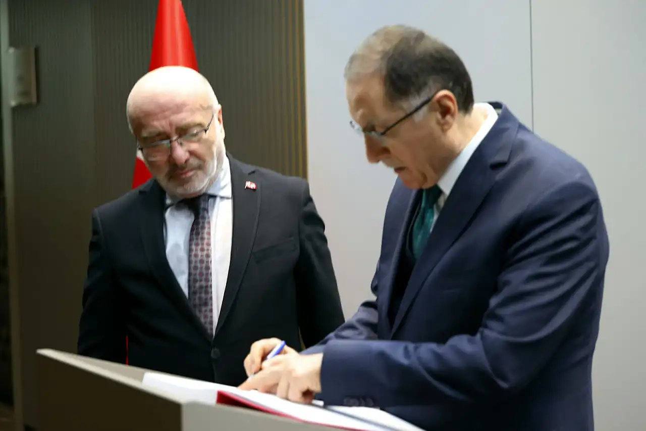 KAYÜ'den '''Türkiye Yüzyılı ve Üniversitelerimiz''' konulu konferans