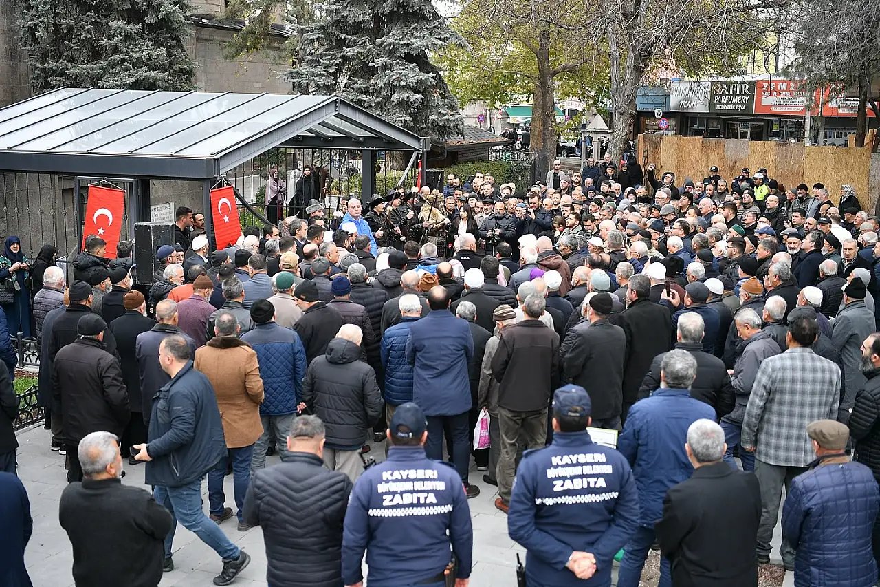 Melik Muhammed Gazi 882. Yıl Dönümünde dualarla anıldı...