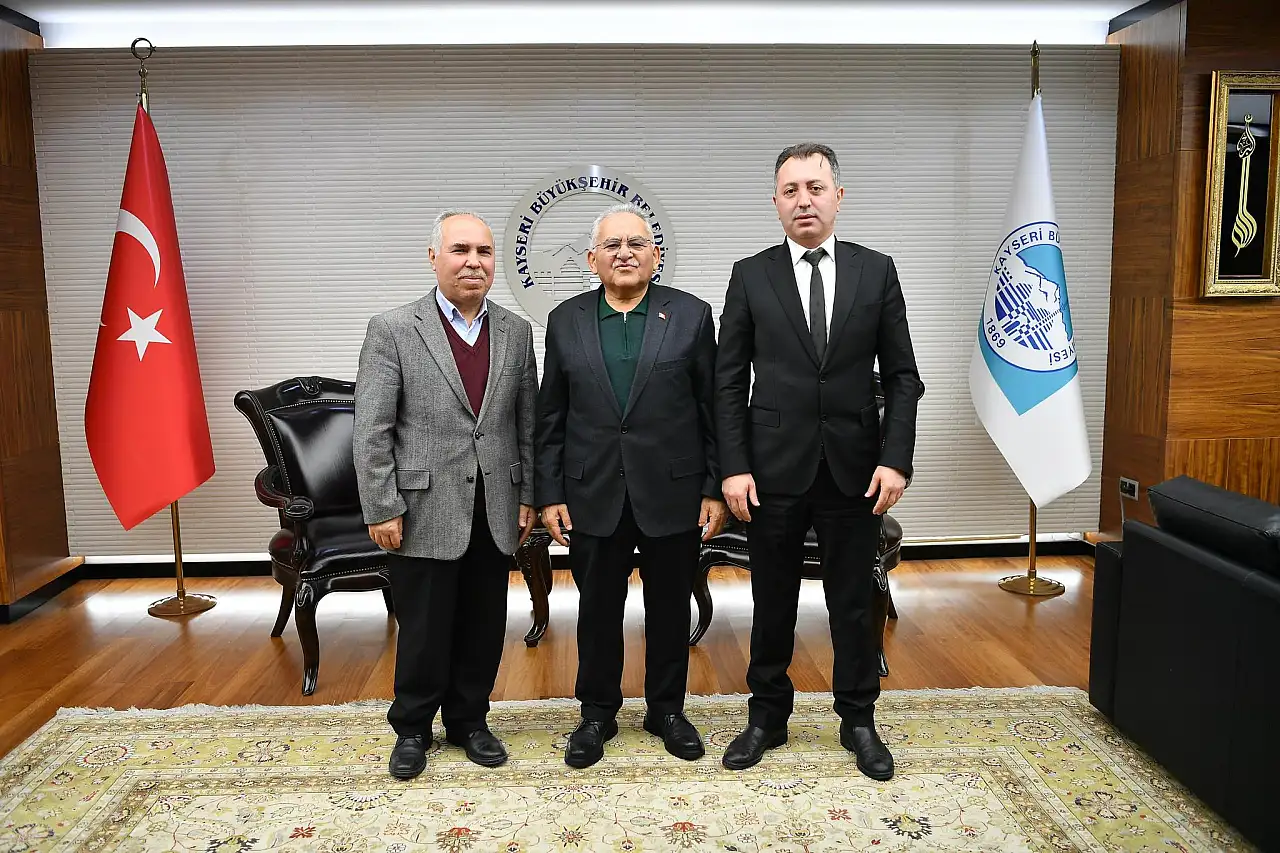 Başkan Büyükkılıç'a yılsonu ziyaretçi yoğunluğu