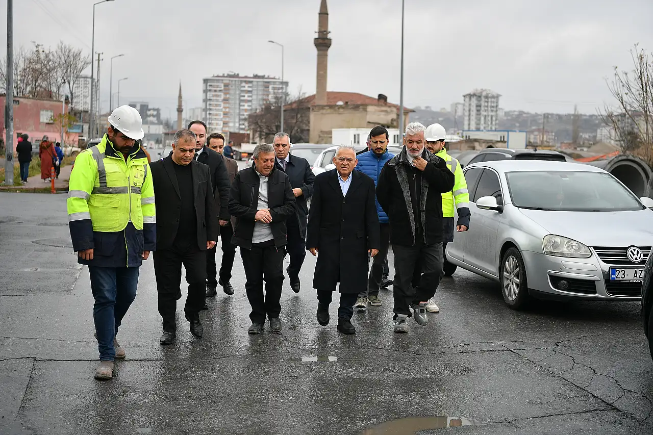 Başkan Büyükkılıç'tan Kartal Kavşağı Projesi için yürütülen çalışmalara yakın takip!