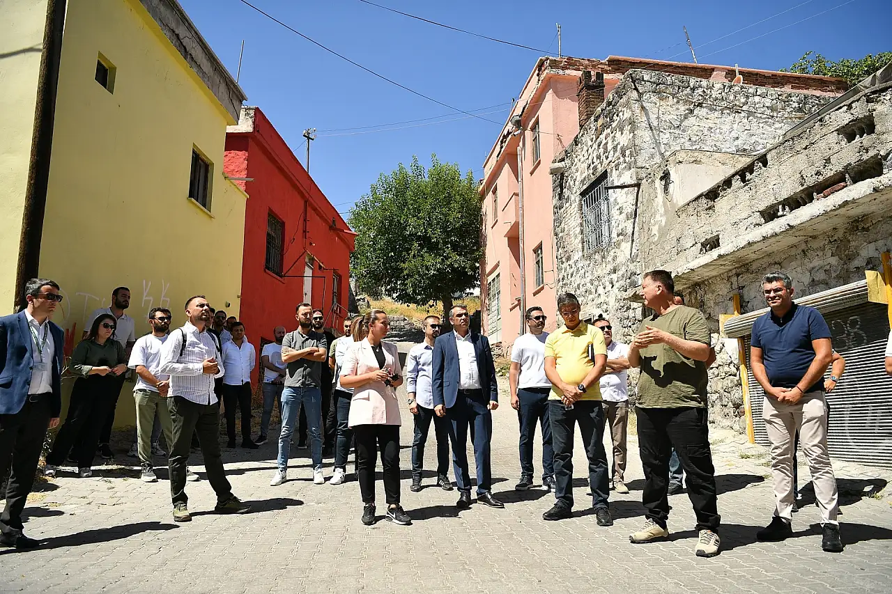 Kayseri'de 2025 yılı boyunca şehri daha dirençli hale getirmek amacıyla hangi projelere imza atıldı?