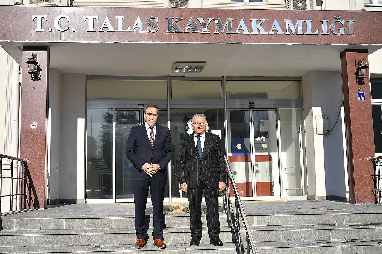 Kocasinan, Melikgazi ve Talas Kaymakamlarını Başkan Büyükkılıç ziyaret etti