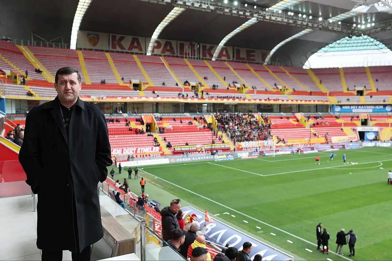 MHP'li Vekil Baki Ersoy rekor kırdı!