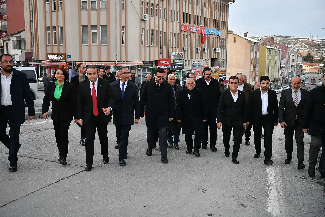 Başkan Büyükkılıç'ın 15'inci durağı Bünyan ve Tomarza oldu!
