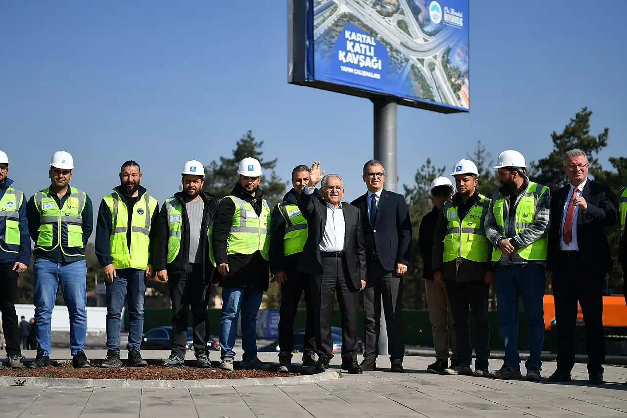 Kartal Kavşağı'nda çalışmalar sürüyor: Büyükkılıç'tan yakın takip!