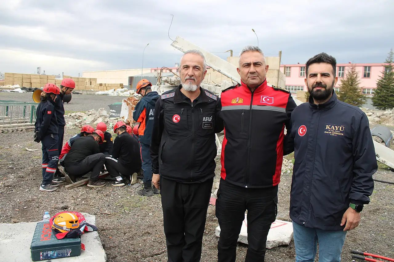 Kayseri'de öğrenciler Kıbrıs'ta yapılacak Uluslararası Arama Kurtarma Oyunları'na katılacak!