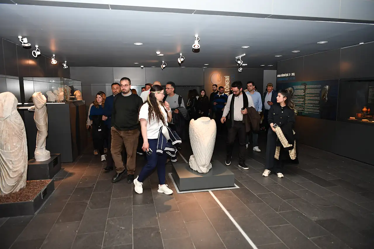 Kayseri Büyükşehir'den 57 şehirden gelen akademisyenlere tanıtım programı düzenledi