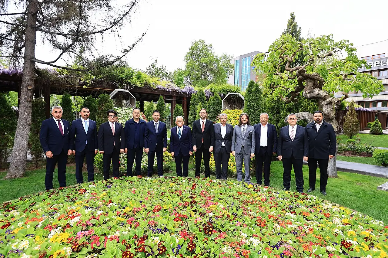 MHP heyetinden Büyükkılıç'a ziyaret