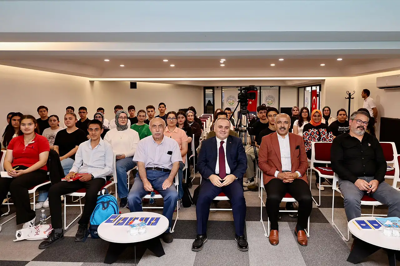 Marifet Mektebi Seminerlerinin konuğu ERÜ Rektörü Fatih Altun oldu