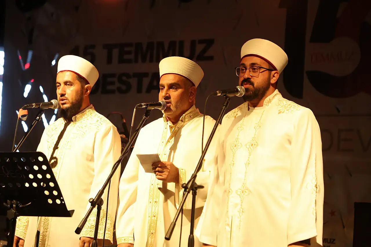Binler tek meydanda buluştu! Geceye Yusuf Alper Güllü damga vurdu