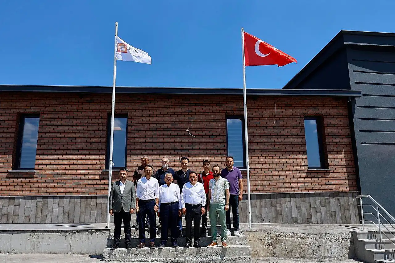 Başkan Büyükkılıç ve Vali Çiçek Melikgazi Türbesi için restorasyon müjdesi verdi
